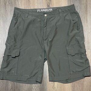 Magellan Outdoors Mens Shorts Size 36